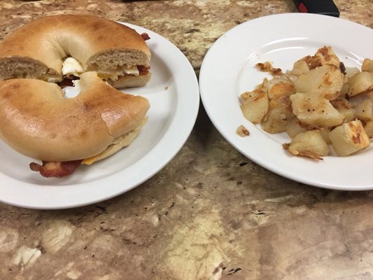 352 Riverdale Deli Home Facebook