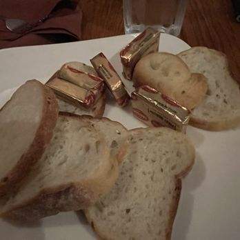Angelo's Restaurant - Italian Near Me - Bellevue, Washington