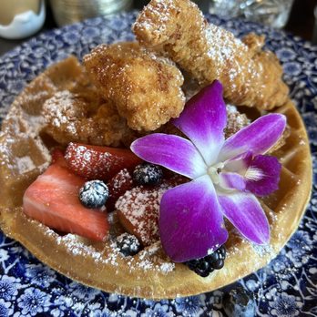 Little Hen - Chicken and waffles - Breakfast & Brunch Near Me - Miami, Florida Little Hen - Chicken and waffles - Breakfast & Brunch Near Me - Miami, Florida