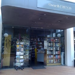 Oscar & Friends Booksellers