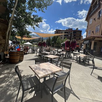Quandary Grille - Outdoor seating - American Near Me - Breckenridge, Colorado Quandary Grille - Outdoor seating - American Near Me - Breckenridge, Colorado