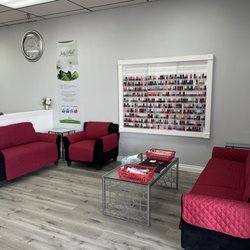 Andy's Nails - Waiting Area
