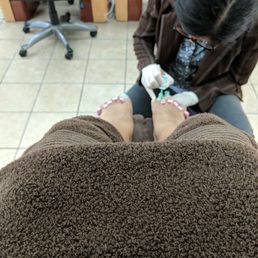 Getting my toes ready for vacay