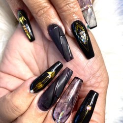 Sol Nails Spa - Black nails art