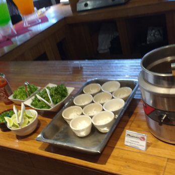 Pagoda Floating Restaurant - pho station - Hawaiian Near Me - Honolulu, Hawaii