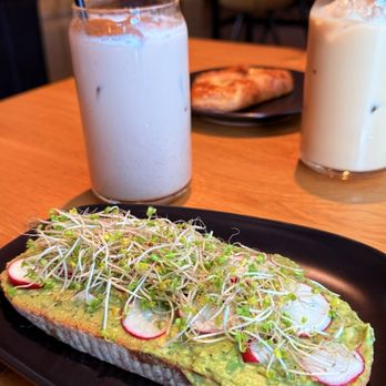 Dawn Cafe - Cafes Near Me - Nashville, Tennessee
