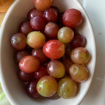 Gordon Biersch - Asked for fruit as a side. Bowl of grapes. - Breweries Near Me - Atlanta, Georgia Gordon Biersch - Asked for fruit as a side. Bowl of grapes. - Breweries Near Me - Atlanta, Georgia