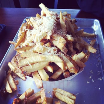 Healdsburger - garlic fries with fresh parmesan - Burgers Near Me - Healdsburg, California Healdsburger - garlic fries with fresh parmesan - Burgers Near Me - Healdsburg, California