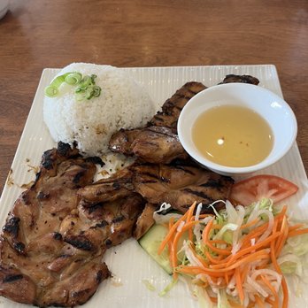 Lac Vien Vietnamese Restaurant - Vietnamese Near Me - North York, Ontario