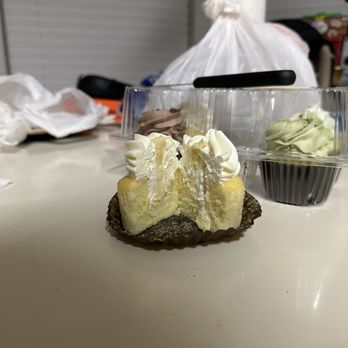 M2M Bakery - Cupcakes Near Me - Richardson, Texas