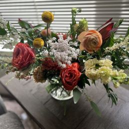 I got this beautiful floral arrangement from them.