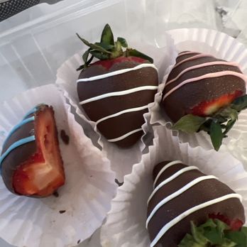 Shadi’s Sweets Studio - Custom Cakes Near Me Shadi’s Sweets Studio - Custom Cakes Near Me