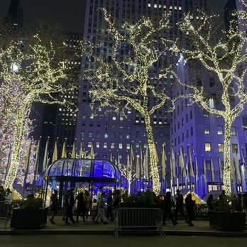 Rockefeller Center - Shopping Centers Near Me - New York, New York Rockefeller Center - Shopping Centers Near Me - New York, New York