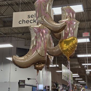 Kroger - Yeehaw awesome balloons - Grocery Near Me - Fort Worth, Texas Kroger - Yeehaw awesome balloons - Grocery Near Me - Fort Worth, Texas