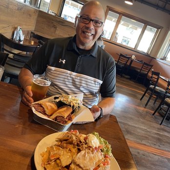 Jack's Bar & Grill - Tri-Tip Sandwich and trash can nachos and a frosty pint to wash it down. - American Near Me - Templeton, California Jack's Bar & Grill - Tri-Tip Sandwich and trash can nachos and a frosty pint to wash it down. - American Near Me - Templeton, California