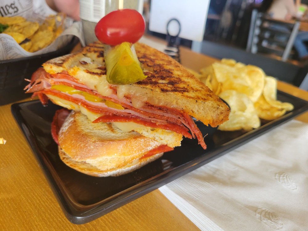 HALL’S WINERWE & COUNTRY MARKET 14 Photos & 11 Reviews 1430 W