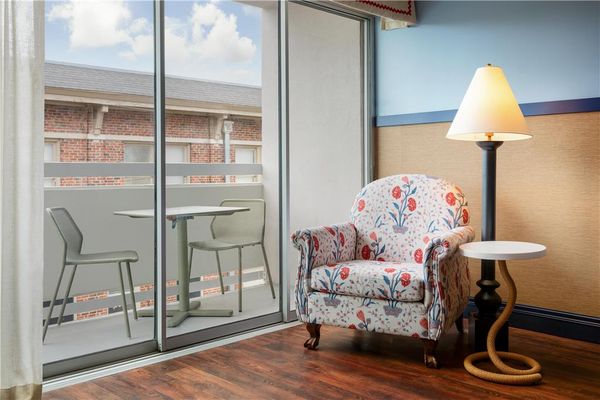 Graduate by Hilton Dallas by null