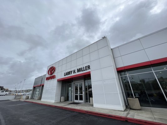 LARRY H MILLER TOYOTA LEMON GROVE - Updated August 2025 - 165 Photos ...