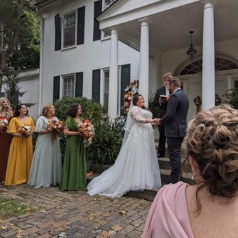 Spring Haven Mansion - Marriage Ceremony - Venues & Event Spaces Near Me - Hendersonville, Tennessee Spring Haven Mansion - Marriage Ceremony - Venues & Event Spaces Near Me - Hendersonville, Tennessee