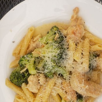 BenCotto - Boston - Chicken Pene with Broccoli - Italian Near Me - Boston, Massachusetts BenCotto - Boston - Chicken Pene with Broccoli - Italian Near Me - Boston, Massachusetts