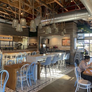 Mendocino Farms - Dining area - Sandwiches Near Me - Carlsbad, California