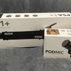 Rode mic and mic arm