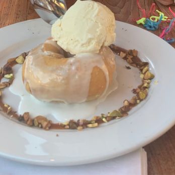 Simmzy's - Apple Filled Donut - American Near Me - Manhattan Beach, California