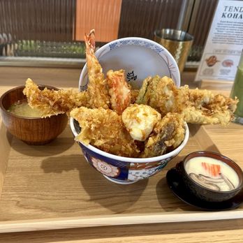 Tendon Kohaku - Premium tendon set - Japanese Near Me - Bellevue, Washington Tendon Kohaku - Premium tendon set - Japanese Near Me - Bellevue, Washington