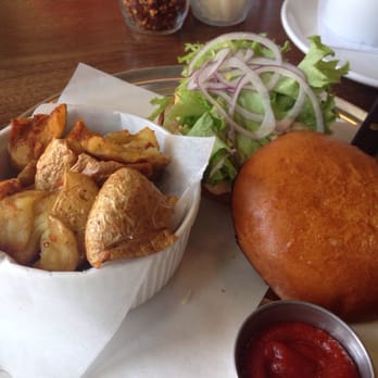 Harvest Bar + Kitchen - Turkey Burger - Pizza Near Me - Columbus, Ohio