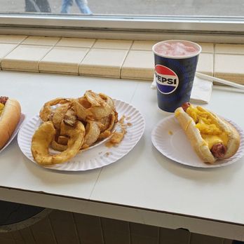 RUTT’S HUT - Updated May 2025 - 1149 Photos & 1458 Reviews - 417 River ...