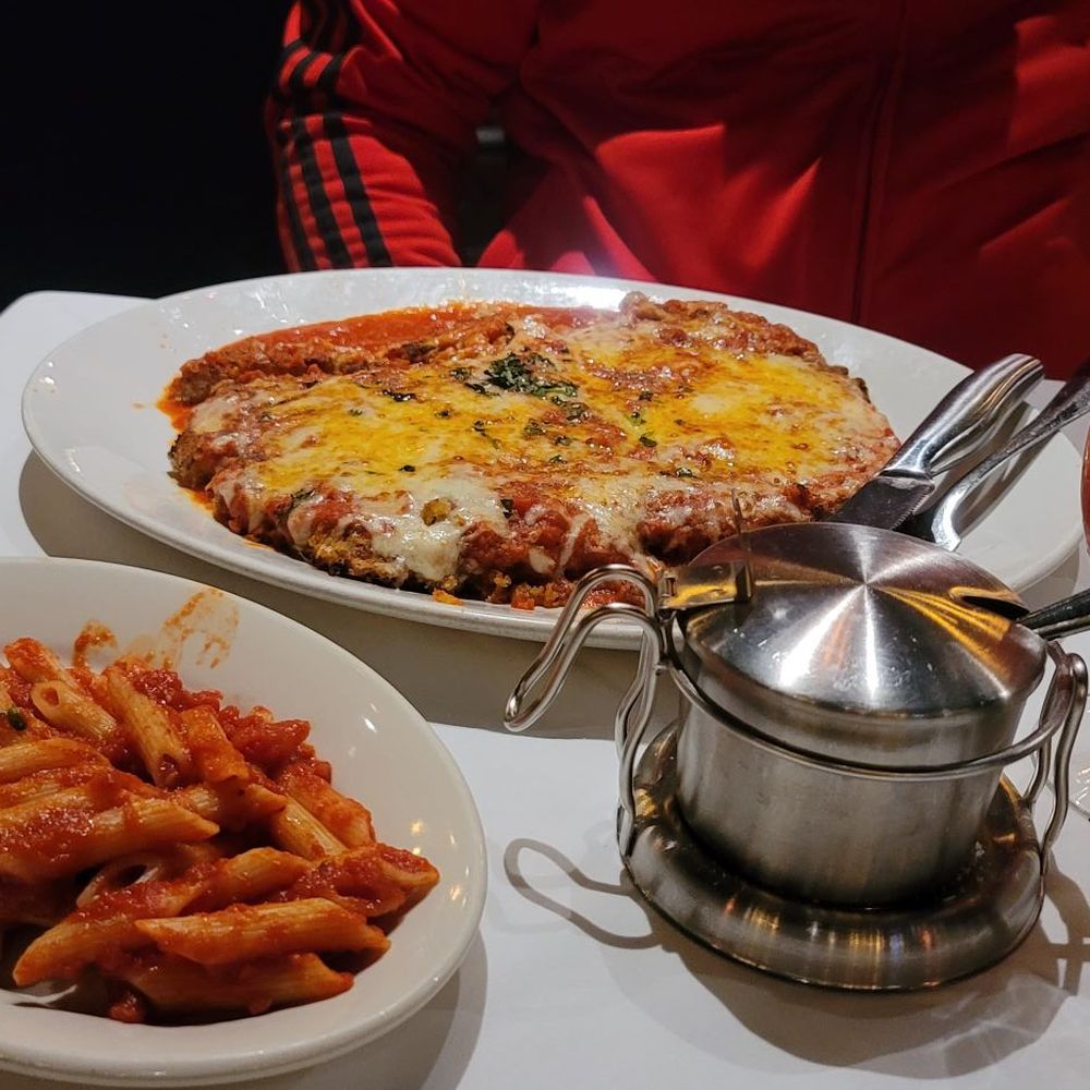 Carmine's - Italian Near Me - Chicago, Illinois