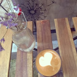 Share Cafe & Express - Nice Cafe Latte and place, good for chit-chat