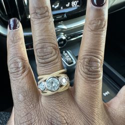Marks Jewelers - Montgomeryville - Maybe they'll answer when they recognize the ring.
