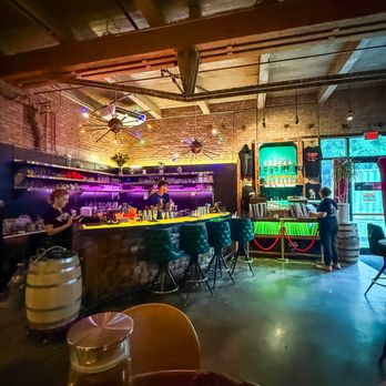CrowBar - Cocktail Bars Near Me - Saint Paul, Minnesota