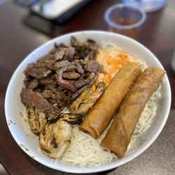Pho Thanh Huong - Vermicelli bowl with grilled pork, shrimps, and spring rolls
