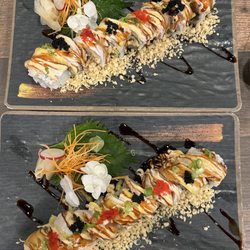 Hello Thai - Night king roll (no cream cheese!).