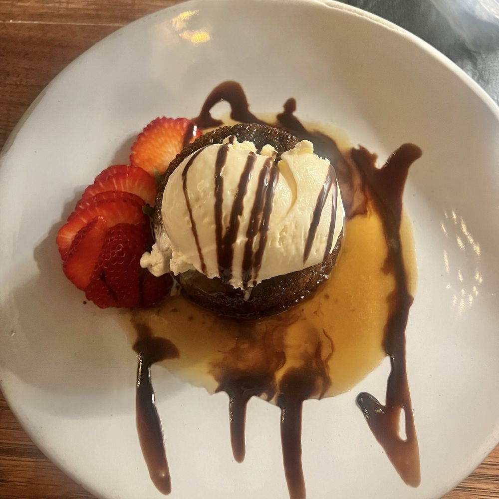 Rein Osteria - Sticky toffee pudding - Seafood Near Me - Danbury, Connecticut Rein Osteria - Sticky toffee pudding - Seafood Near Me - Danbury, Connecticut