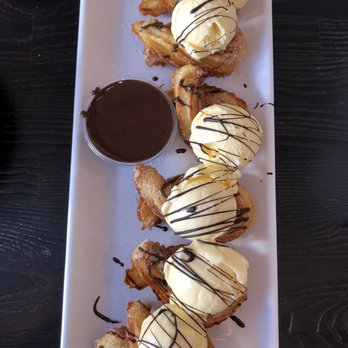Amara Chocolate & Coffee - Ice cream churros with dark chocolate - Coffee & Tea Near Me - Pasadena, California