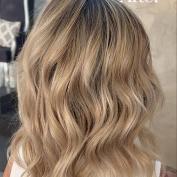 U Hair Studio - Blonde Balayage - Hair Stylists Near Me - Tijuana, BCN U Hair Studio - Blonde Balayage - Hair Stylists Near Me - Tijuana, BCN