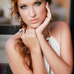Nadia Albano Style - Photo by Chris + Lynn Photographers Location: Cabo San Lucas, Mexico
Hair & Makeup by Nadia Albano