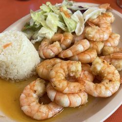 Mariscos el Norteño - BYO shrimp at Mercado Negro and they'll cook it for you any style. OUTSTANDING.