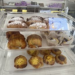Pastry case Pastry case