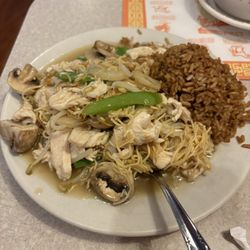 China King Restaurant - Chicken lo mein w fried rice