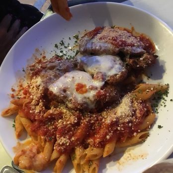 Casa Calamari - Veal parm unbelievable delicious - Italian Near Me - Surfside Beach, South Carolina Casa Calamari - Veal parm unbelievable delicious - Italian Near Me - Surfside Beach, South Carolina