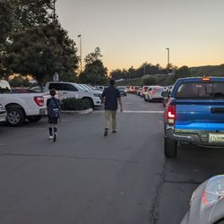 Los Alamos Hills Sports Park - Beware... This place is a madhouse late afternoons when it's soccer and baseball season. Give yourself plenty of time for parking
