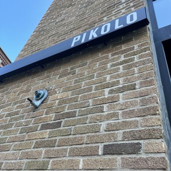 Pikolo Espresso Bar - Go in. - Coffee & Tea Near Me - Montreal, Quebec Pikolo Espresso Bar - Go in. - Coffee & Tea Near Me - Montreal, Quebec