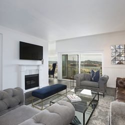 Living Room Design Sea Turf Remodel - Solana Beach