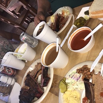 Buzzie's Bar-B-Q - Feeds 4 family pack with brisket and pork ribs - Barbeque Near Me - Kerrville, Texas Buzzie's Bar-B-Q - Feeds 4 family pack with brisket and pork ribs - Barbeque Near Me - Kerrville, Texas