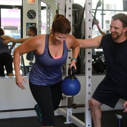 Edgewater Fitness Center - Discover your full fitness potential with a personal trainer at Edgewater Fitness Center