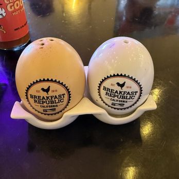 Breakfast Republic - Salt n pepper shakers - Breakfast & Brunch Near Me - Irvine, California